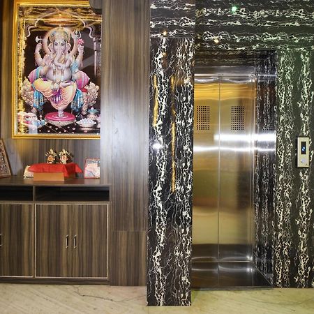 OYO 37795 Hotel Blue Diamond Varanasi Exterior foto