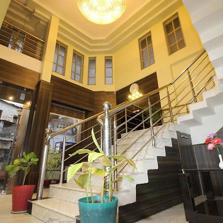 OYO 37795 Hotel Blue Diamond Varanasi Exterior foto
