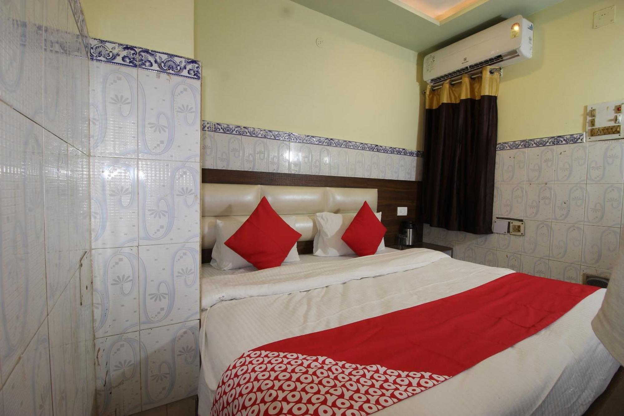 OYO 37795 Hotel Blue Diamond Varanasi Exterior foto