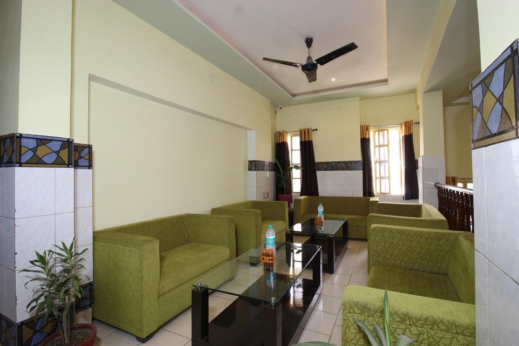 OYO 37795 Hotel Blue Diamond Varanasi Exterior foto